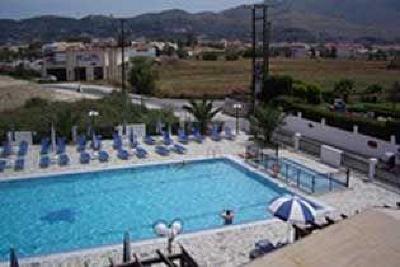 фото отеля Pelouzo Hotel