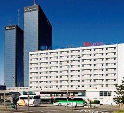 фото отеля Ibis Paris Porte de Bagnolet