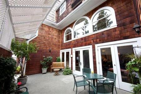 фото отеля BEST WESTERN Elm House Inn