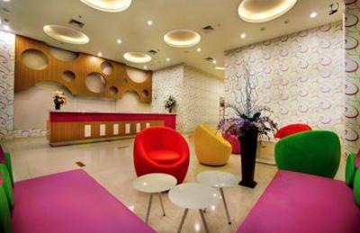 фото отеля Favehotel Adi Sucipto Solo