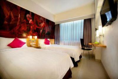 фото отеля Favehotel Adi Sucipto Solo