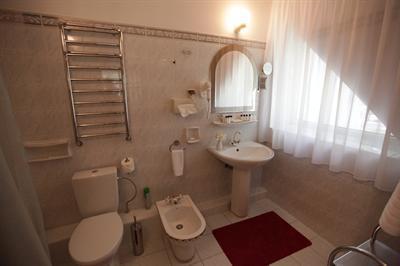 фото отеля Russ Hotel