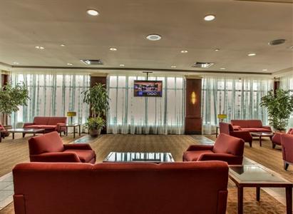 фото отеля Holiday Inn Montreal Airport