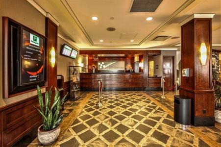 фото отеля Holiday Inn Montreal Airport