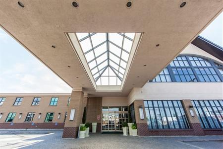 фото отеля Holiday Inn Montreal Airport