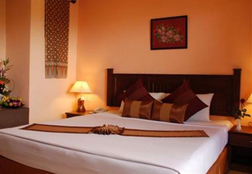 фото отеля Patong Grand Ville Resort Phuket