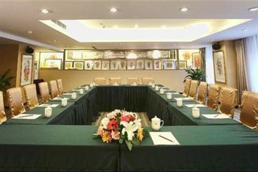 фото отеля Sichuan Minshan Anyi Hotel