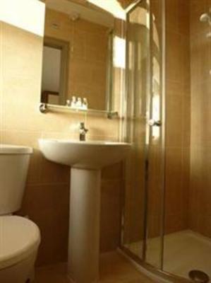 фото отеля Base Serviced Apartments - Sir Thomas Street
