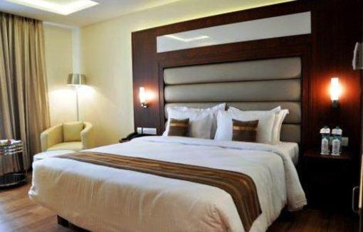 фото отеля Lineage Hotel