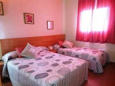 фото отеля Hostal Sant Roc