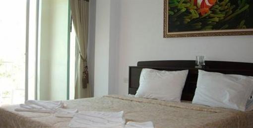 фото отеля Baan Tonnam Guesthouse