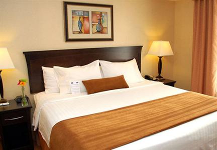 фото отеля Fairfield Inn & Suites Kelowna