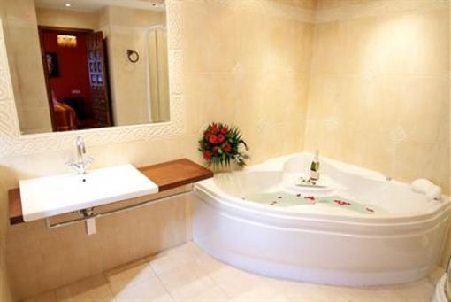 фото отеля Apartamentos Turisticos La Santa Cruz Almunecar