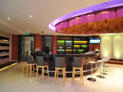фото отеля Howard Johnson New Port Resort Haikou