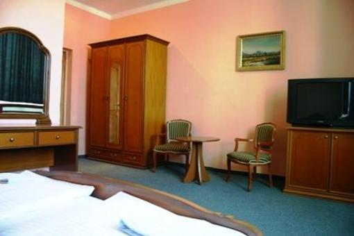 фото отеля Hotel Hubert Nove Zamky