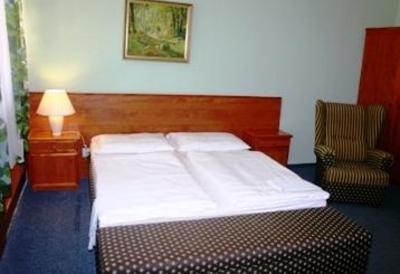 фото отеля Hotel Hubert Nove Zamky
