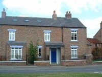 Chombeys Farm House Bed & Breakfast Tollerton