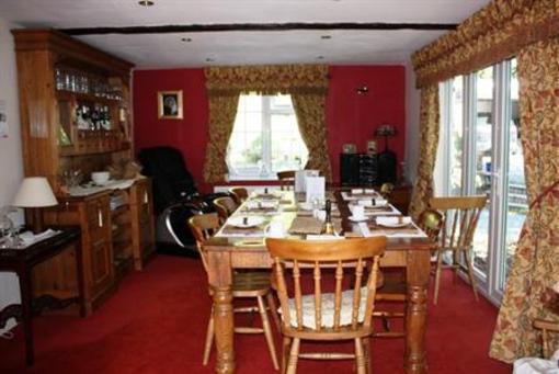 фото отеля The Chestnuts Guest House Atherstone
