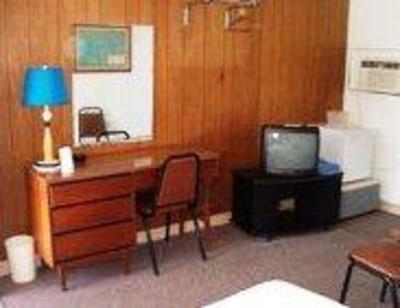фото отеля The Shoreland Motel