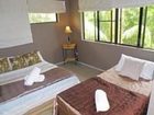 фото отеля Rainforest Apartments Mission Beach