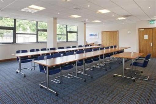 фото отеля Holiday Inn Cardiff City Centre