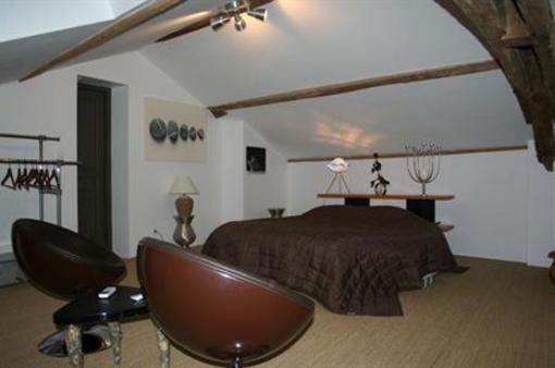 фото отеля Chambre d'hôtes La Cour Des Saligues Riscle