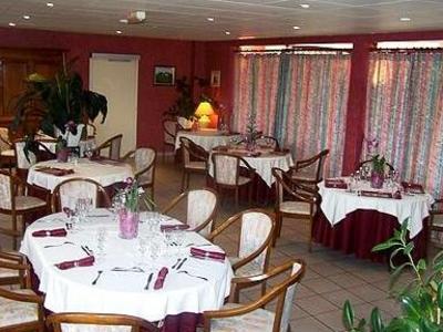 фото отеля Logis La Venise Verte Hotel Soulaines-Dhuys