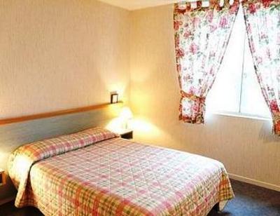 фото отеля Logis La Venise Verte Hotel Soulaines-Dhuys