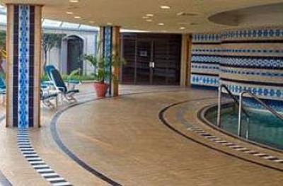 фото отеля Black Mountain Leisure & Conference Hotel