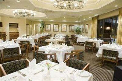 фото отеля Black Mountain Leisure & Conference Hotel