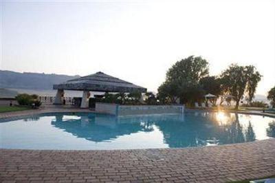 фото отеля Black Mountain Leisure & Conference Hotel
