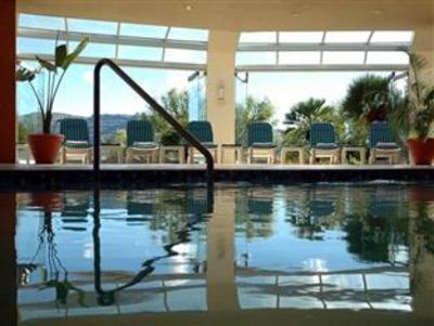 фото отеля Black Mountain Leisure & Conference Hotel