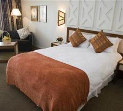 фото отеля Black Mountain Leisure & Conference Hotel