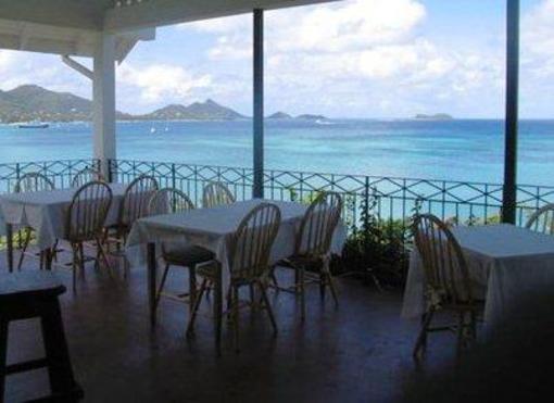 фото отеля Green Roof Inn Carriacou