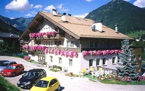 фото отеля Hotel Villa Mozart Pozza di Fassa