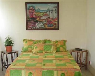 фото отеля Hostal Los Lagos Inn