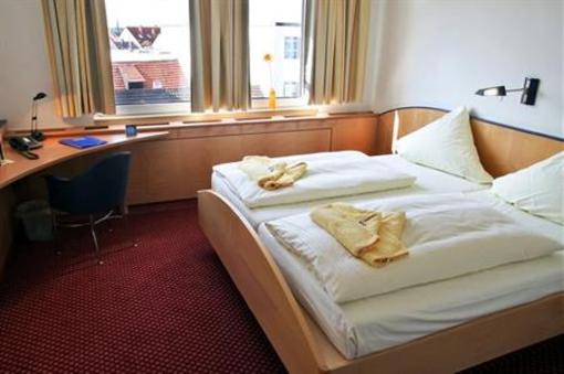 фото отеля L' Escala Hotel Dreieich