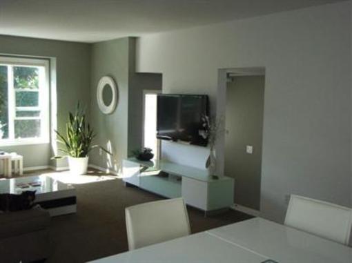 фото отеля Serenity Stay Bed & Breakfast