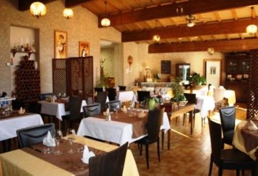 фото отеля Logis Les Voyageurs