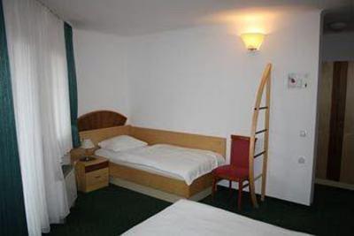 фото отеля Garni Hotel Zvon