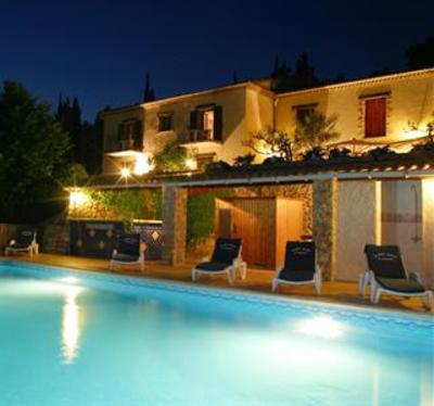 фото отеля Hotel La Petite Auberge