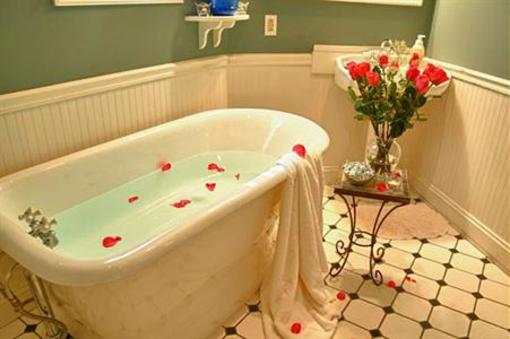 фото отеля Tucker House Inn