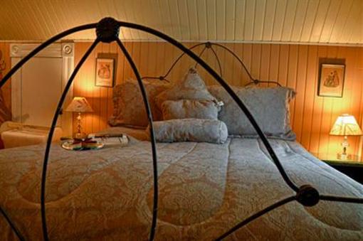 фото отеля Tucker House Inn