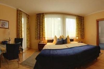 фото отеля Hotel Garni Buchenhof