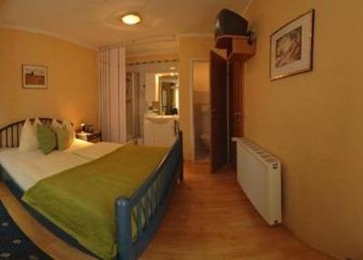 фото отеля Hotel Garni Buchenhof