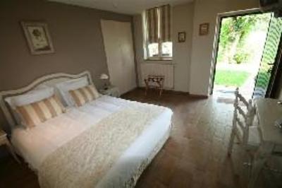 фото отеля Hostellerie du Petit Spinois