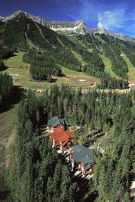 фото отеля Polar Peak Lodges Townhome Fernie