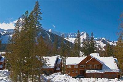 фото отеля Polar Peak Lodges Townhome Fernie