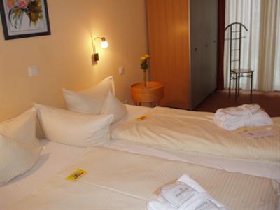 фото отеля Hotel Sylter Hof & Villa Kristina