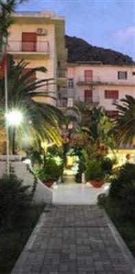 фото отеля Hotel Mondial Praia a Mare